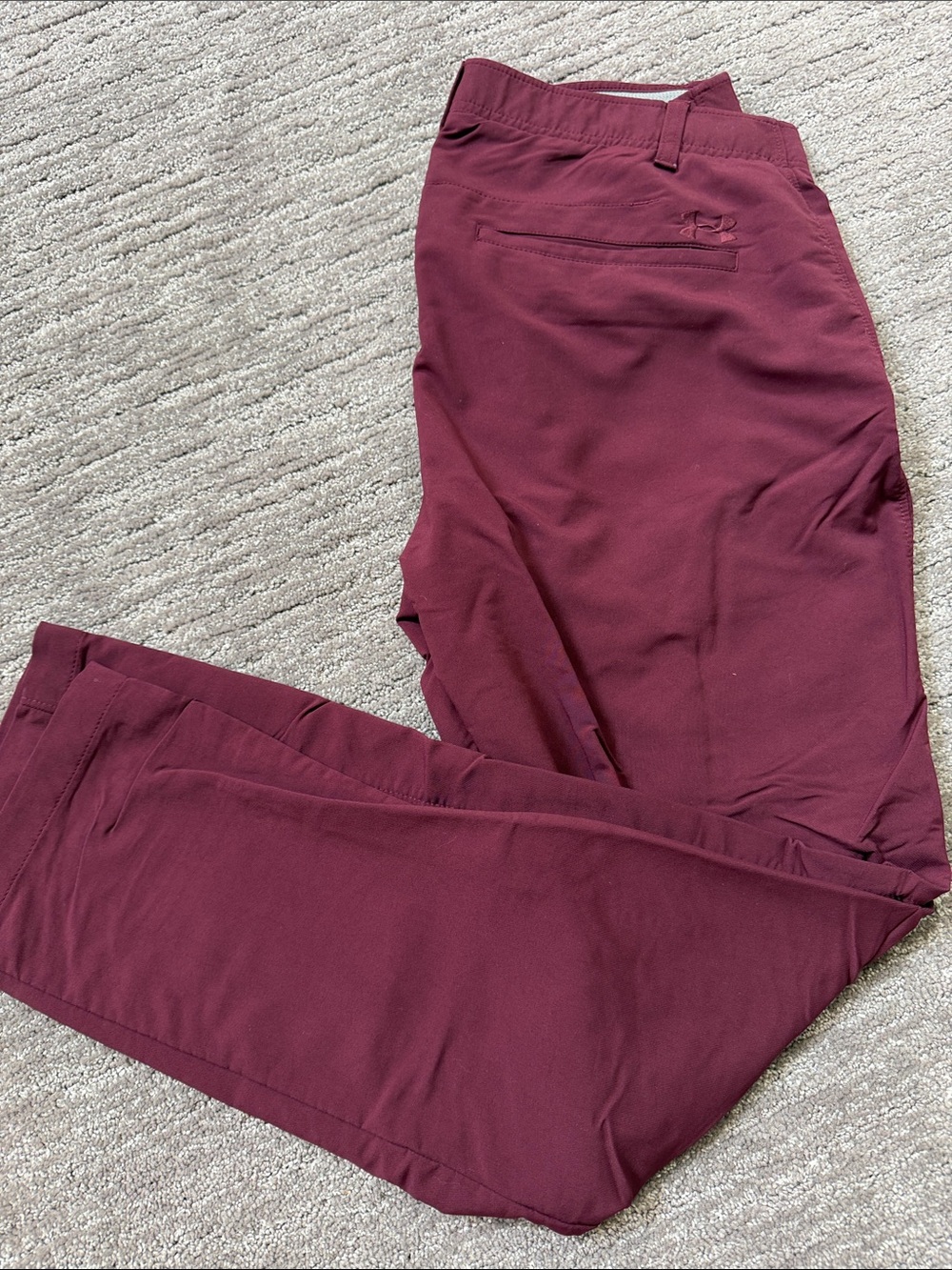 Under Armour Burgundy men’s golf pants - 32-30